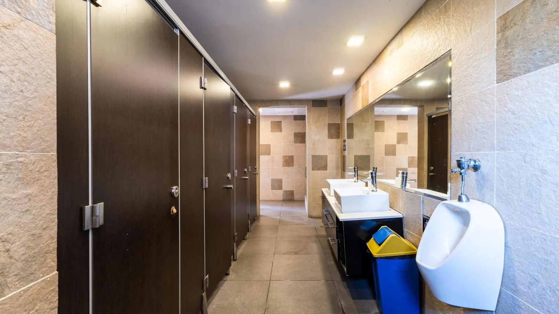 Tropicalia Family Suite Manila Philippines